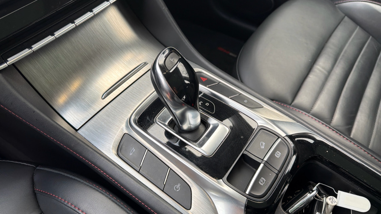 MG Hs 1.5 T-GDI PHEV Exclusive 5dr Auto Hatchback